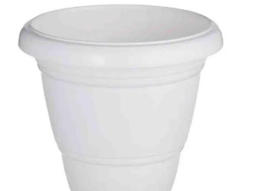 White Plastic Planter in 10"